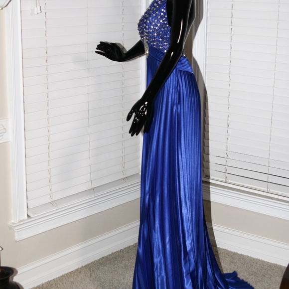 Formal/Prom Gown Size 6 NWT - Picture 3 of 7
